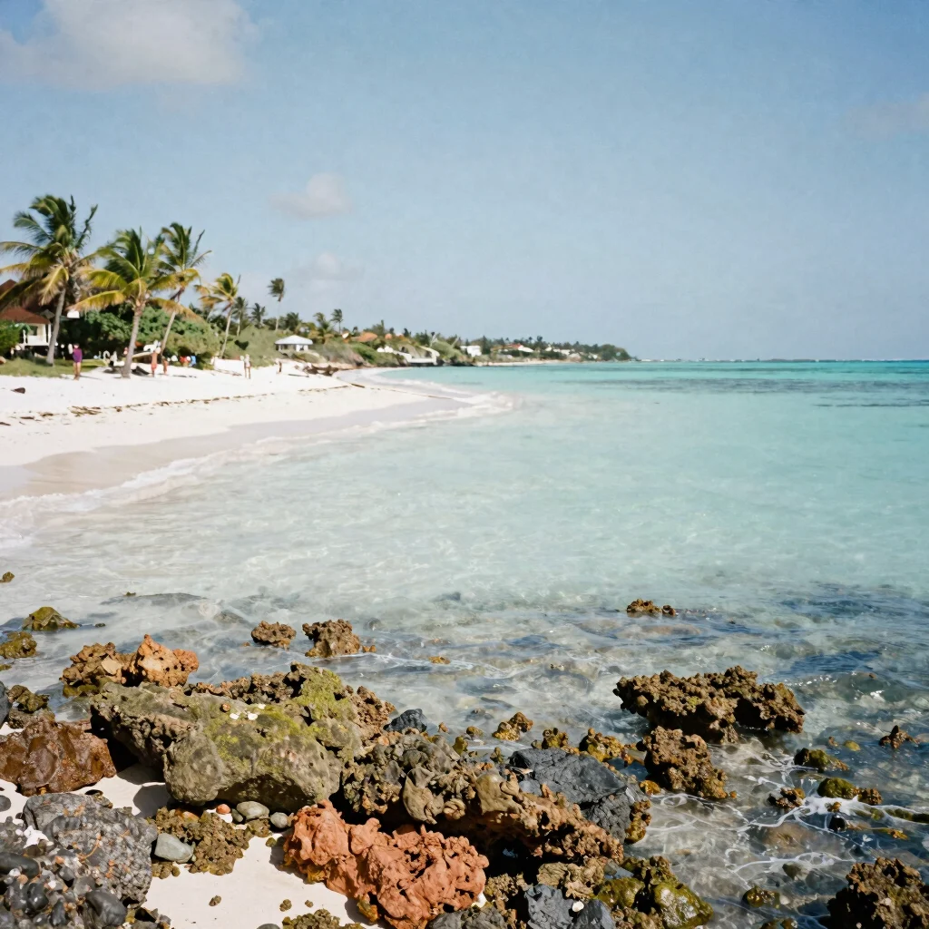 Crystal clear turquoise waters and white sand beach in San Andrés
